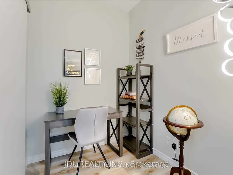 101 Charles St E #318 — Photo 5