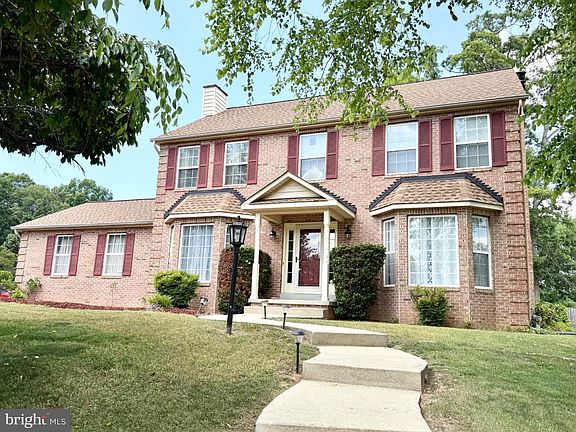 3rd image of 2608 Capital Ct