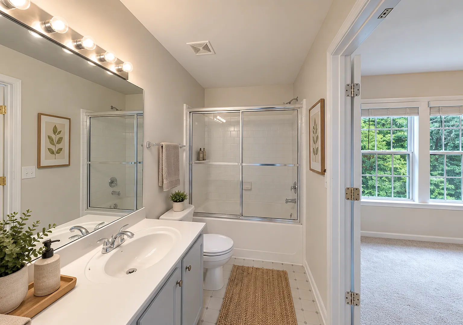 Spectacular Lake View Townhome in Alpharetta 3 Bedrooms + Office | Available Now — Photo 3