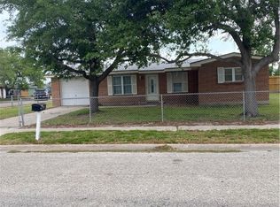 650 Aristocrat Dr, Corpus Christi, TX 78418