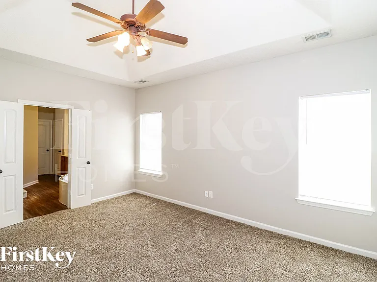 7945 Carmen Cv — Photo 8
