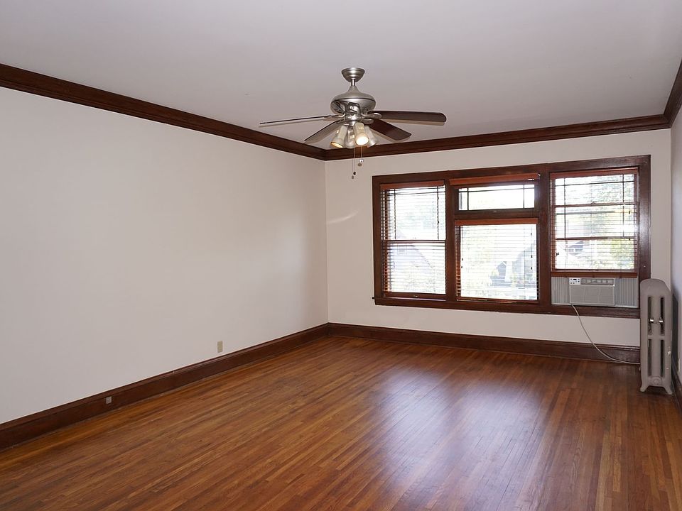 1st image of 3518 Nicollet Ave APT 301