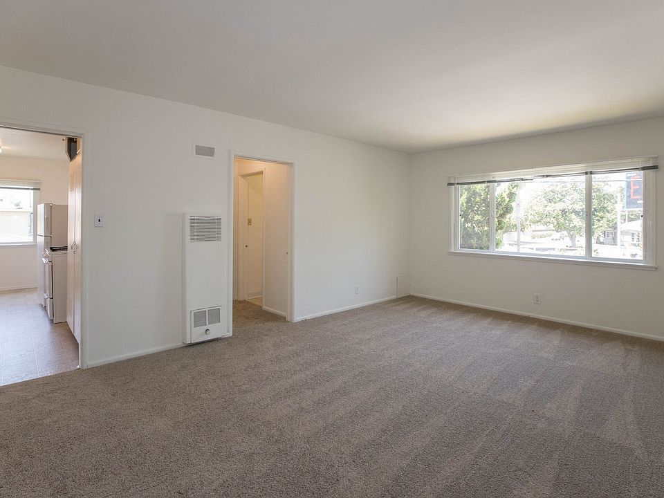 1st image of 11320 Culver Blvd APT C