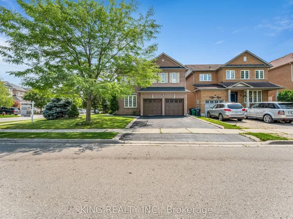 100 Pantomine Blvd, Brampton, ON L6Y 5N4
