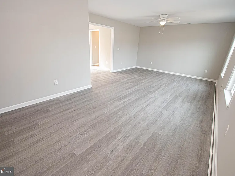 242 Morgans Ct — Photo 11