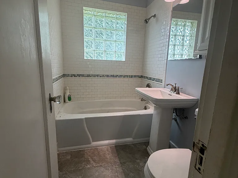 1715 S Kimbrough Ave — Photo 5