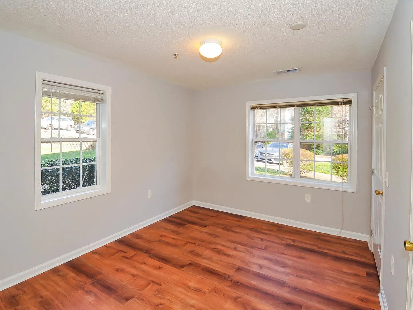 2020 University Woods Road Unit 304 — Photo 4