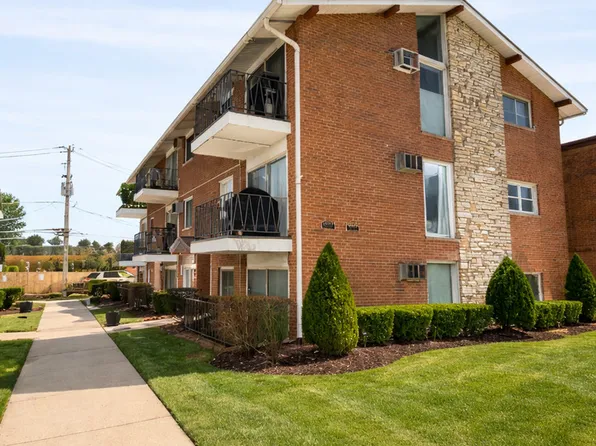 6113 W 64th Pl #5, Chicago, IL 60638