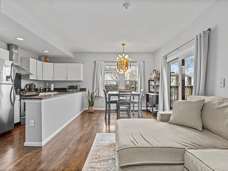 52 H St #2 — Photo 12