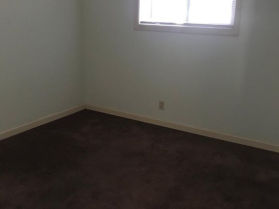 4th image of 1619 Beck Dr Unit C