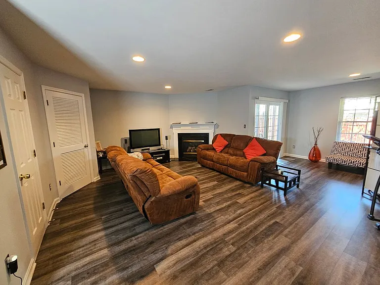 1201 Cambria Ter NE — Photo 30
