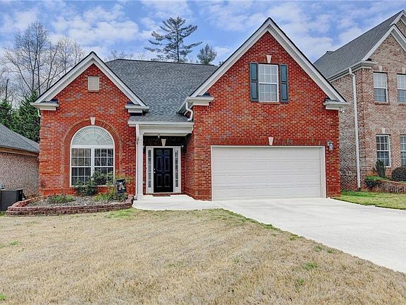 2nd image of 685 Scenic Creek Dr