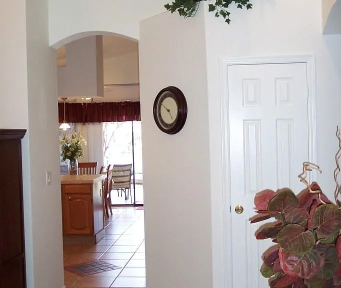 11018 W Poinsettia Dr — Photo 13