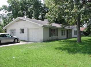 1812 N 16th St, Orange, TX 77630