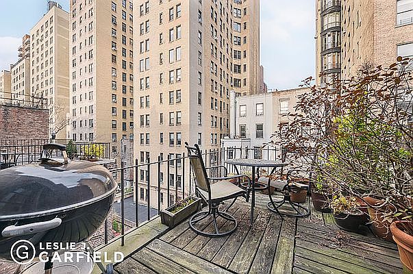 1st image of 117 W 85th St #4