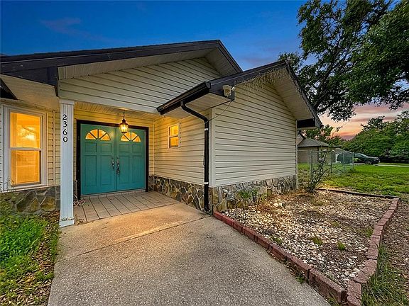 3rd image of 2360 Sutton Pl