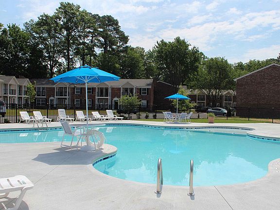 2nd image of 126 Candlewood Way #143-B