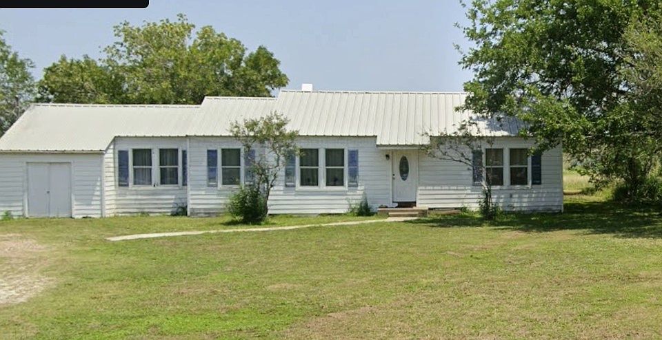 1st image of 145 Churchill Rd