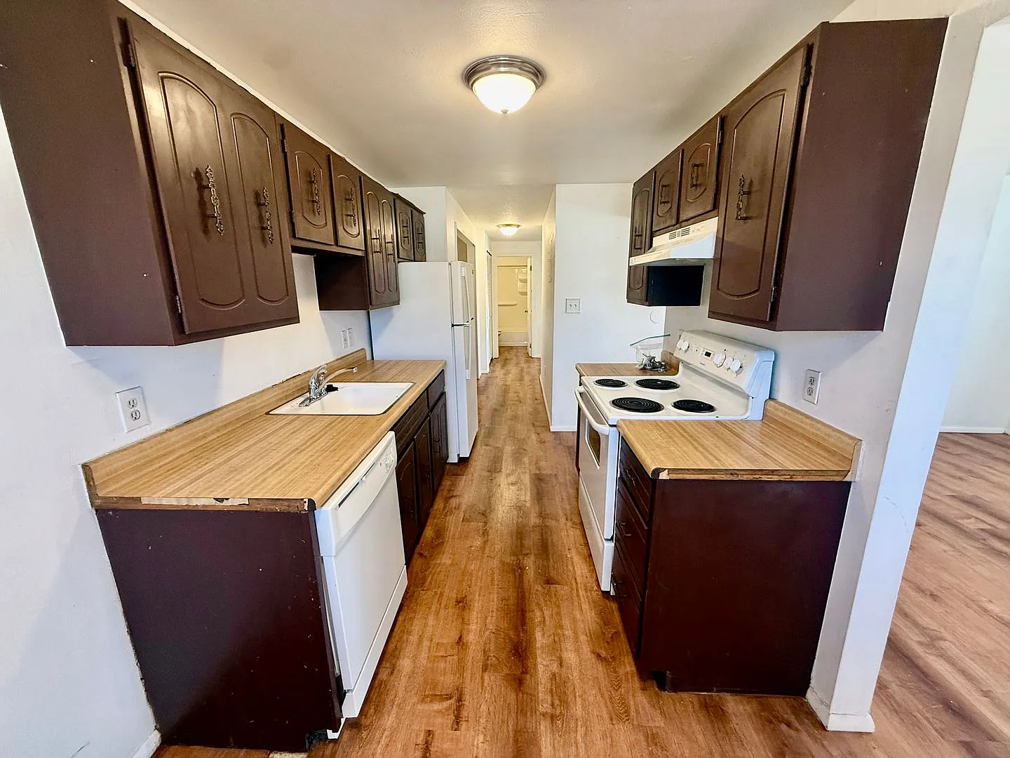 2905 Glendale Drive — Photo 4