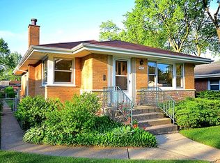 9443 Lincoln Ave, Brookfield, IL 60513