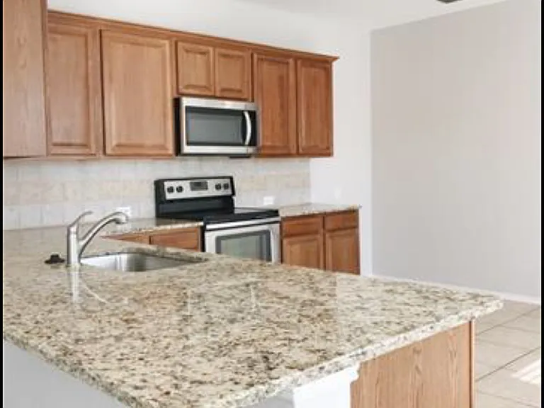 5125 Bayridge Ct — Photo 6