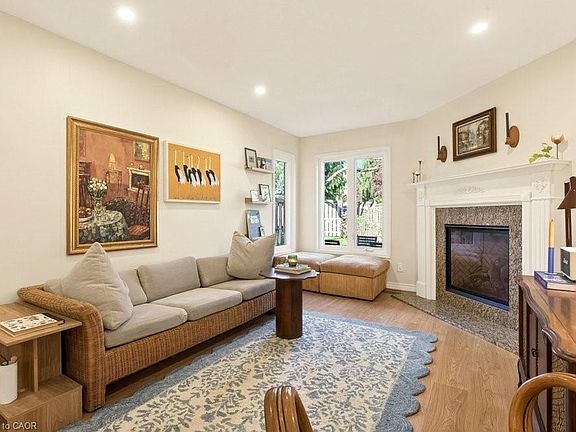 5th image of 10 Huntingwood Ave #20