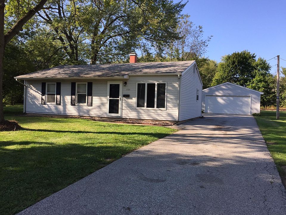 Welcome to 
1701 Cedar St
VAlparaiso, IN. 46383