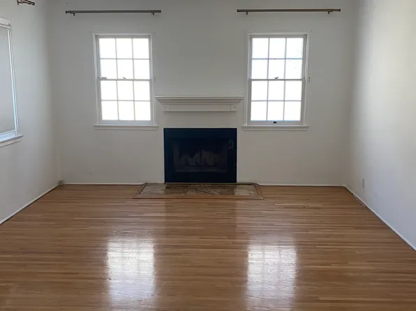 (undisclosed Address), Valley Village, CA 91607