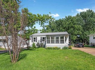 3648 Long Dr, Saint Ann, MO