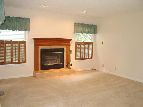 2nd image of 11028 Limbach Cir