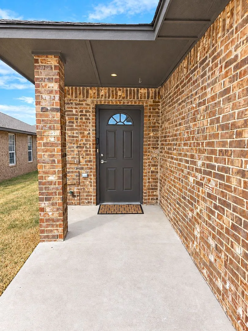 1822/1824 Cypress Ln — Photo 3
