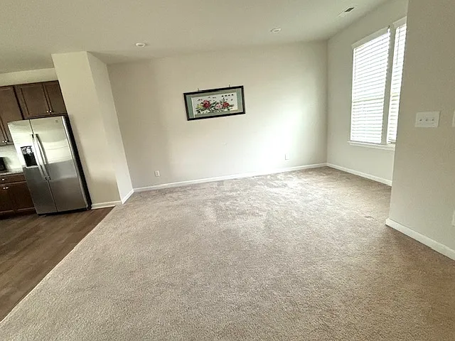 3 bed, 1300 sqft, $1,700 — Photo 2