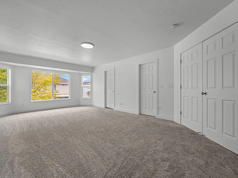 1060 W Oldham Dr — Photo 11