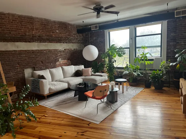 (undisclosed Address), Dorchester, MA 02125