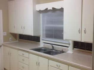 604 10th St SW, Willmar, MN 56201