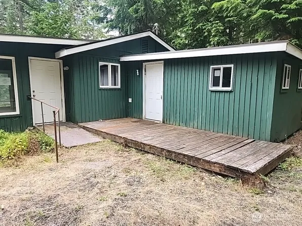 311 N Paradise Drive, Lilliwaup, WA 98555