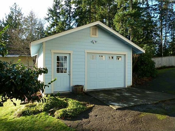 view of garage for apt