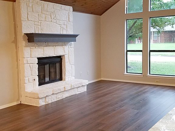 Dynamic paneled ceiling