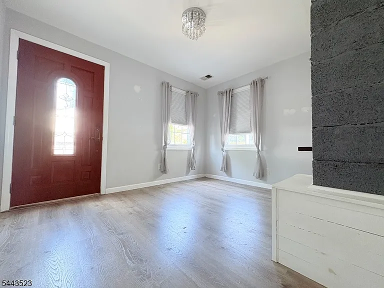 304 W Linden Ave — Photo 13