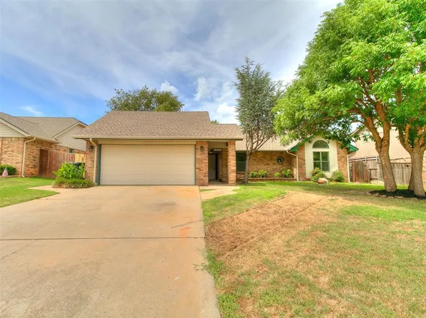 325 E Grand Teton Ct, Yukon, OK 73099