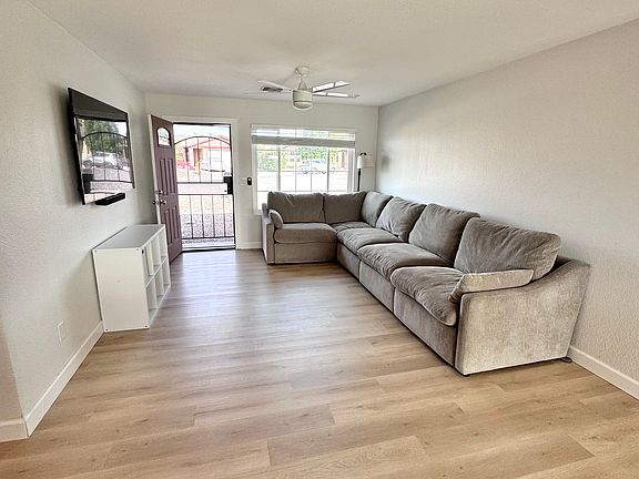 5th image of 1414 N Rowen Cir