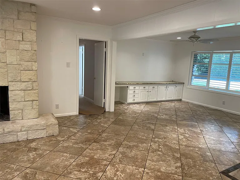 1204 Apache Dr — Photo 11