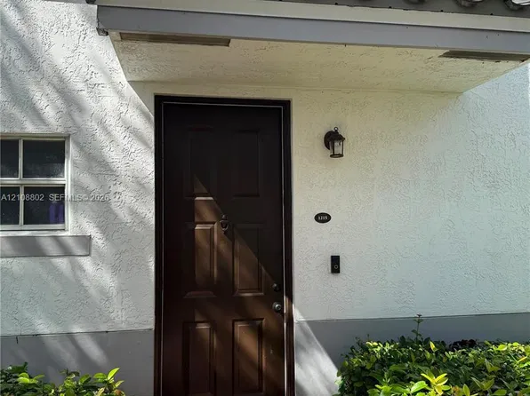 765 SW 148th Ave APT 1215, Fort Lauderdale, FL 33325