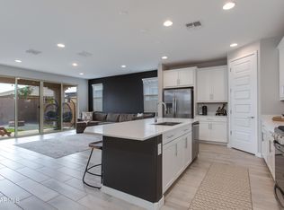 3511 E Dakota Dr, San Tan Valley, AZ 85143