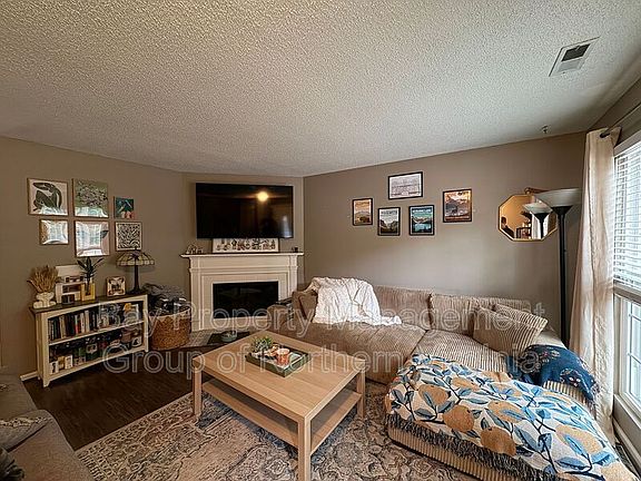 4th image of 6502 Morning Glen Ct
