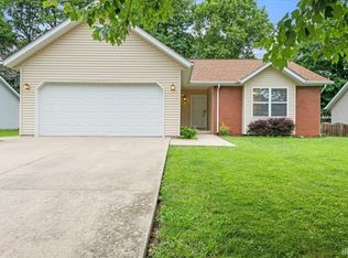 7160 W Upland Ct, Bloomington, IN 47404