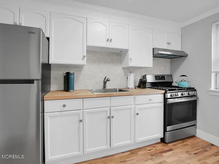 155 Manor Dr — Photo 6