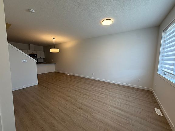 5th image of 9636 160th St NW #1