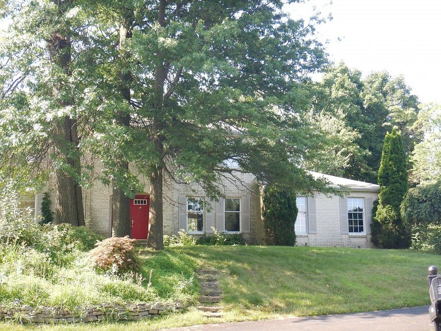 1st image of 100 Gwynmont Dr