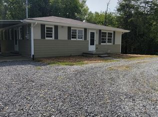 2785 Indian Creek Rd, Dandridge, TN 37725